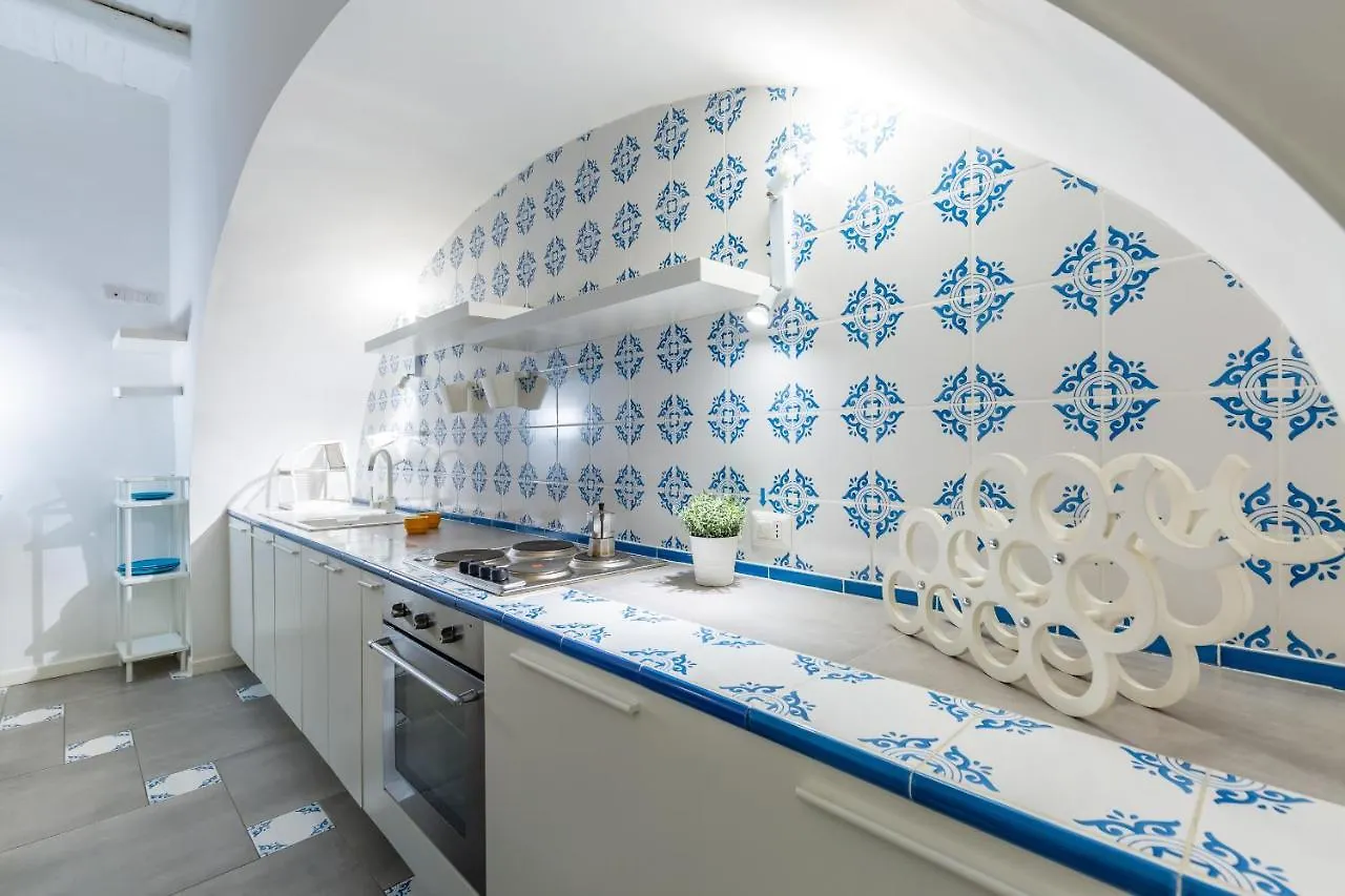 Cozy Apartment Ai Quartieri Spagnoli By Wonderful Italy Naples 0*,