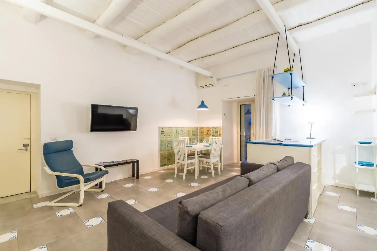 Cozy Apartment Ai Quartieri Spagnoli By Wonderful Italy Neapel